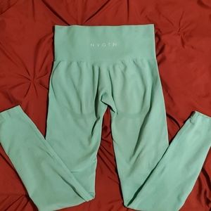 NVGTN mint countor leggings